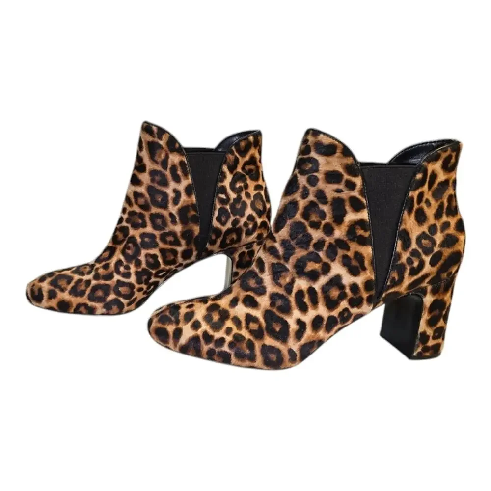 White house black market calf hair Leopard Print heeled Ankle Boots Size 9